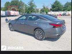 نيسان ألتيما